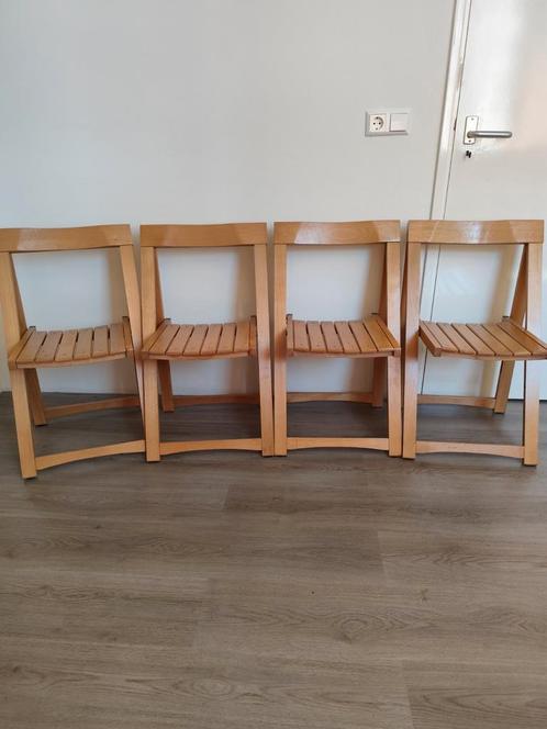 Klapstoelen ‘Trieste’ Aldo Jacober voor Bazzani – Italië 196, Huis en Inrichting, Complete eetkamers, Zo goed als nieuw, Ophalen of Verzenden