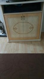 Mooie TV kast met deuren, Ophalen