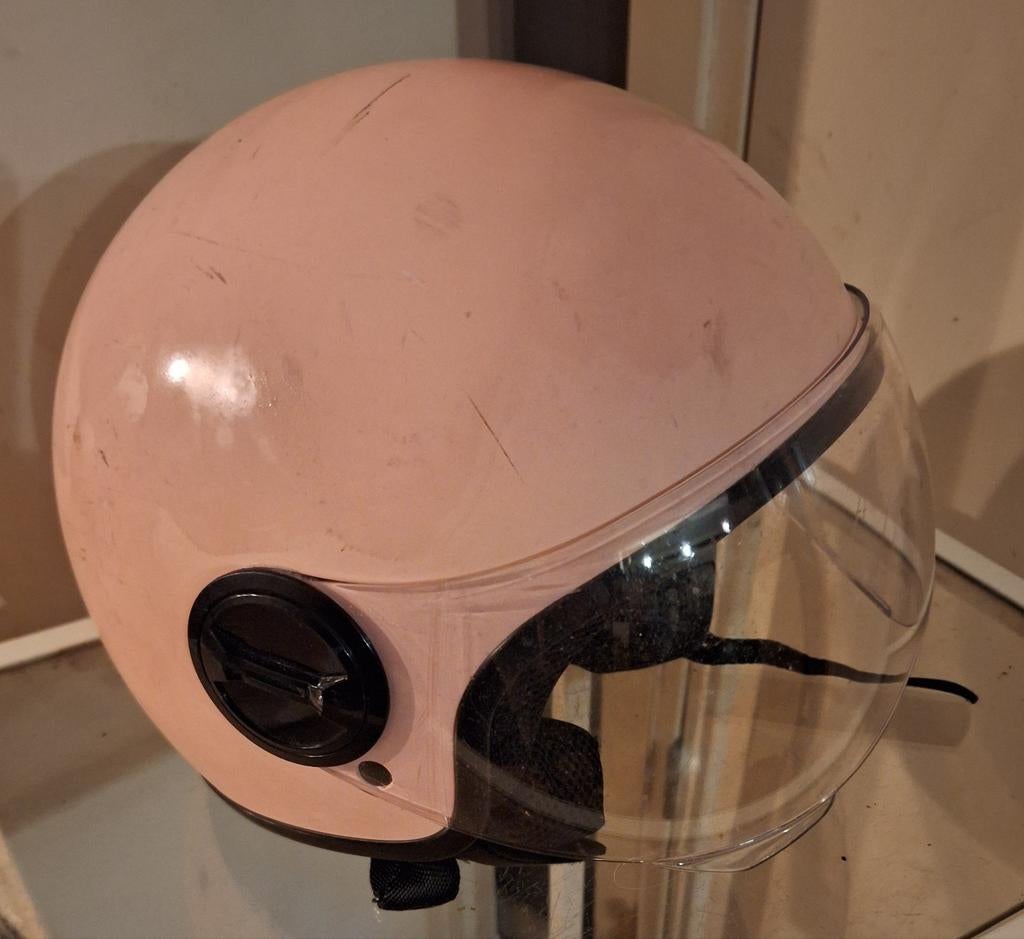 Mooie dames helm, Fietsen en Brommers, Brommerhelmen, Ophalen of Verzenden, Zo goed als nieuw, Small, Vinz