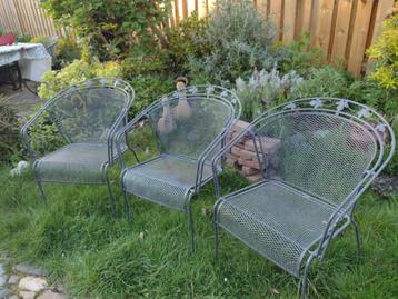 3 metalen tuinstoelen met klimopblad decoratie Kettler style beschikbaar voor biedingen