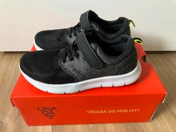 Gymschoenen Osaga maat 31 zgan beschikbaar voor biedingen