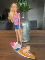 Barbie pop met surfplank en hondje, Ophalen of Verzenden, Zo goed als nieuw, Barbie
