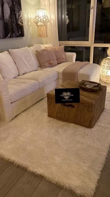 HOOGPOLIG VLOERKLEED SHAGGY ERIC KUSTER STYL MEGA UITVERKOOP beschikbaar voor biedingen