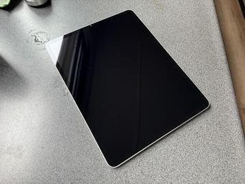 iPad Pro 12,9' 2022 M2 6e gen. 128gb Nieuwstaat, Accu 99% beschikbaar voor biedingen
