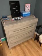 Commode te koop, Kinderen en Baby's, Kinderkamer | Commodes en Kasten, Gebruikt, 50 tot 70 cm, 100 cm of meer, Voetruimte