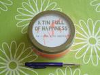 Nieuw in seal: A tin full of happiness - een blik vol geluk, Boeken, Nieuw, Overige typen, Ophalen of Verzenden, Overige onderwerpen