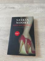 Saskia Noort - Nieuwe Buren - Thriller, Ophalen of Verzenden, Zo goed als nieuw, Nederland