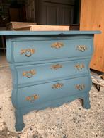 Buikkastje/ladekastje in deens blauw, Ophalen