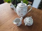 Thee servies Bavaria, Bareuther, roze roosjes & gouden rand, Antiek en Kunst, Antiek | Servies compleet, Ophalen