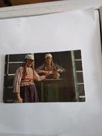 MARKER VROUWEN, Verzamelen, Ophalen of Verzenden, Voor 1920, Klederdracht