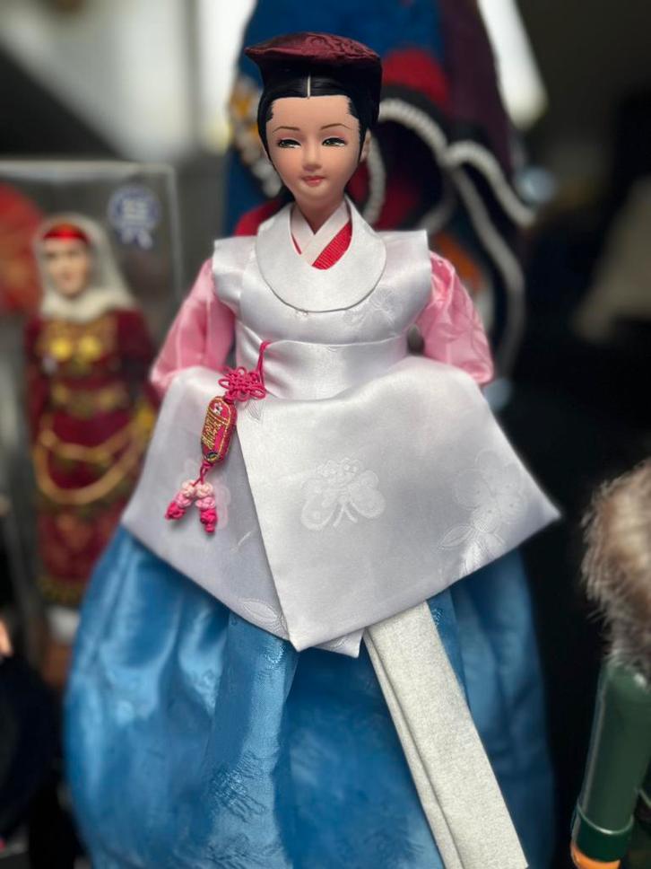 Dolls from various countries, Verzamelen, Ansichtkaarten | Themakaarten, Overige thema's, Ophalen