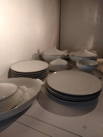 Schönwald made in Germany, jaren 50 servies beschikbaar voor biedingen