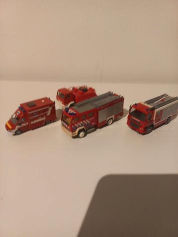 Te koop 4 brandweer auto's beschikbaar voor biedingen