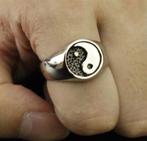 Mooie Yin Yang ring, Nieuw, Dame of Heer, Zilver, IJzer of Staal