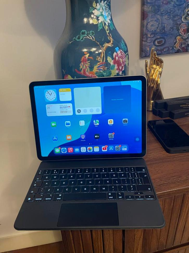 iPad Air 6 (M2) 256GB - 1 year warranty - %100 Battery, Computers en Software, Apple iPads, Zo goed als nieuw, Apple iPad Air