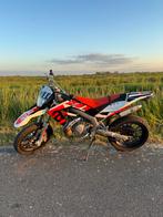 Aprilia SX50 2016 (10380 KM), Fietsen en Brommers, Brommers | Overige merken, Ophalen, 6 versnellingen, Maximaal 45 km/u, Zo goed als nieuw