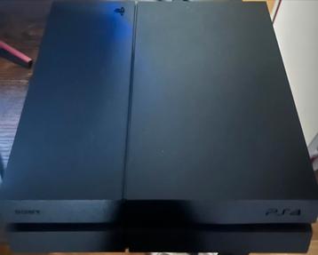 Ps4 met controller en gta 5  beschikbaar voor biedingen
