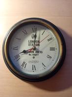 Mooie engelse stations klok., Huis en Inrichting, Ophalen of Verzenden, Zo goed als nieuw, Analoog, Wandklok