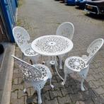 Brocante bistro setje wit 4 stoelen, Tuin en Terras, Ophalen, Zo goed als nieuw, Aluminium, 2 zitplaatsen