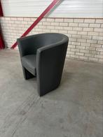 Antracietgrijze kuipstoel lederlook – modern & comfortabel, D, Ophalen of Verzenden, Zo goed als nieuw, Eén