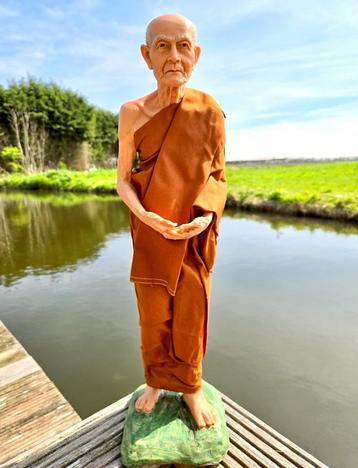 NIEUW! STAANDE THAISE MONNIKEN BEELDEN 57 CM! beschikbaar voor biedingen