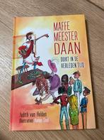 Boek Maffe meester Daan - duikt in de verleden tijd, Ophalen, Zo goed als nieuw