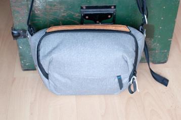 Peak Design sling 5 (ash) beschikbaar voor biedingen
