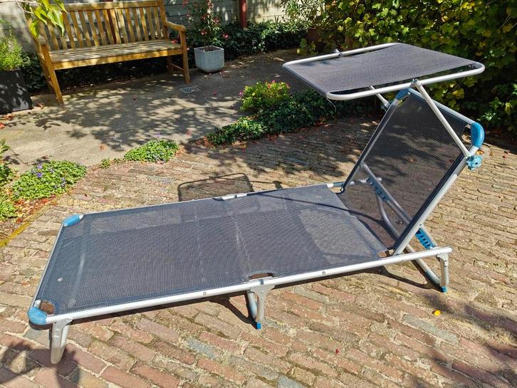 Stretcher met zonnescherm, Tuin en Terras, Ligbedden, Gebruikt, Kunststof, Inklapbaar, Verstelbaar, Ophalen