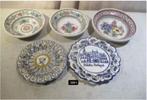 5 Prachtige Beschilderde Keramieke Kommen en Borden, Antiek en Kunst, Ophalen of Verzenden