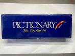 Pictionary Bordspel - Teken Slim, Raad Snel!, Drie of vier spelers, Ophalen of Verzenden, Gebruikt