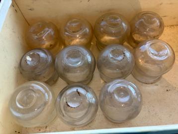 11 originele glazen cupping cups beschikbaar voor biedingen