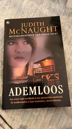 Ademloos - Judith McNaught, Boeken, Ophalen of Verzenden, Zo goed als nieuw