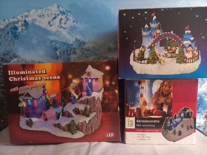 3 kersthuisjes(werkend) voor een zacht prijsje, Diversen, Kerst, Gebruikt, Ophalen of Verzenden