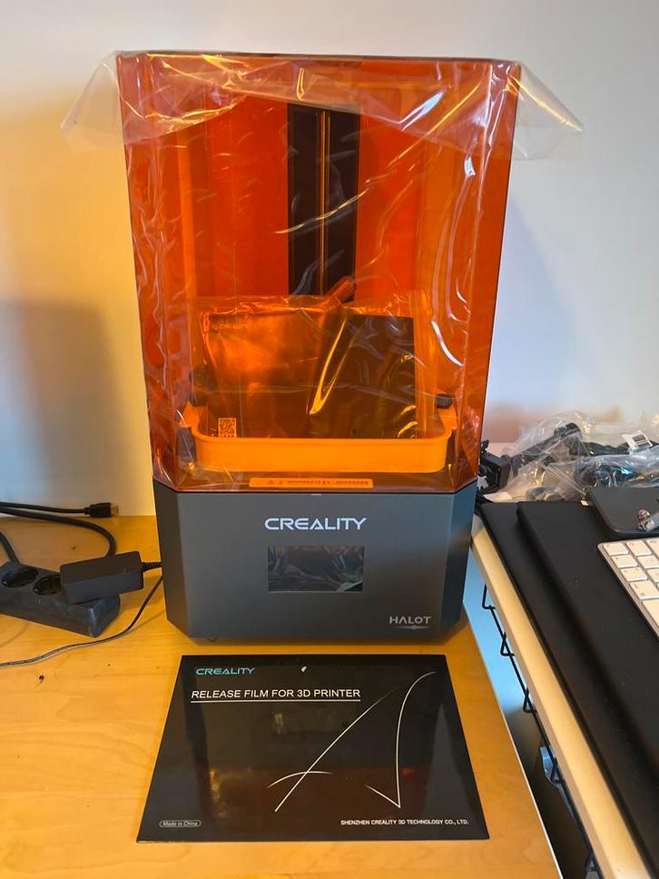 Creality Halot Play Resin Printer - Nieuwstaat!, Computers en Software, 3D Printers, Zo goed als nieuw, Ingebouwde Wi-Fi, Ophalen of Verzenden