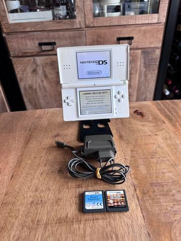 Nintendo DS Lite wit beschikbaar voor biedingen