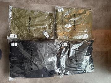 Sticky baits kleding nieuw. beschikbaar voor biedingen