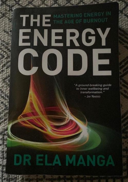 Boek The Energy Code - Dr Ela Manga, Boeken, Overige Boeken, Gelezen, Ophalen of Verzenden