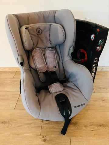 Maxi Cosi Axxis 9-18 kg draaibaar beschikbaar voor biedingen
