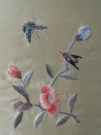 Mooi oud ingelijst zijde op zijde borduurwerk uit Japan., Antiek en Kunst, Ophalen of Verzenden