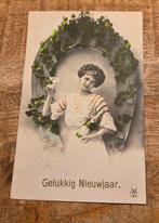 Vrouw met glas champagne onder hoefijzer - Nieuwjaar, Verzamelen, Ansichtkaarten | Themakaarten, Verzenden, Voor 1920, Gelopen