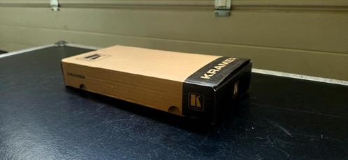 Kramer VM-4H2 professional 1:4 HDMI Distributor/amplifier, Audio, Tv en Foto, Audiokabels en Televisiekabels, Nieuw, HDMI-kabel