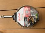 Tefal Infinite RVS Koekenpan 24cm. NIEUW, Ophalen of Verzenden, Zo goed als nieuw, Rvs, Koekenpan of Braadpan
