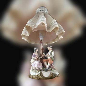 Capodimonte lamp koopje. beschikbaar voor biedingen