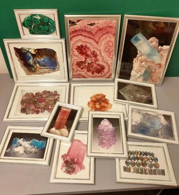 Verzameling foto's mineralen ingelijst beschikbaar voor biedingen