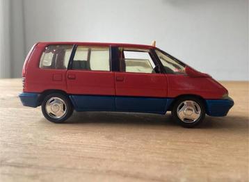 Renault Espace “Taxi” van Solido nr. 1522 beschikbaar voor biedingen