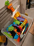 Complete toet toet baan met veel voertuigen, Ophalen, Zo goed als nieuw, 2 tot 4 jaar