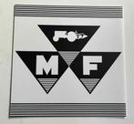 MF  Massey Ferguson -  reclamebord +- 24cm  kunststof, Ophalen of Verzenden, Zo goed als nieuw, Auto's