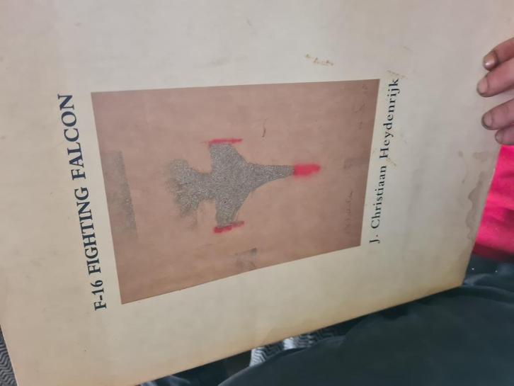 Portfolio F-16 Fighting Falcon (J. Christiaan Heydenrijk)), Verzamelen, Luchtvaart en Vliegtuigspotten, Gebruikt, Kaart, Foto of Prent