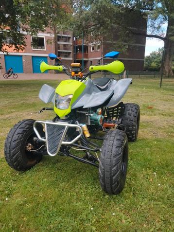 Quad met autokenteken  beschikbaar voor biedingen