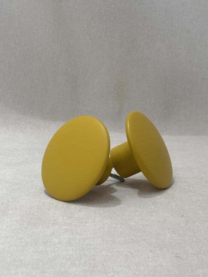 Muuto The Dots Haak Geel, Huis en Inrichting, Woonaccessoires | Kapstokken, Nieuw, Wandhaken, Minder dan 100 cm, Hout, Ophalen of Verzenden